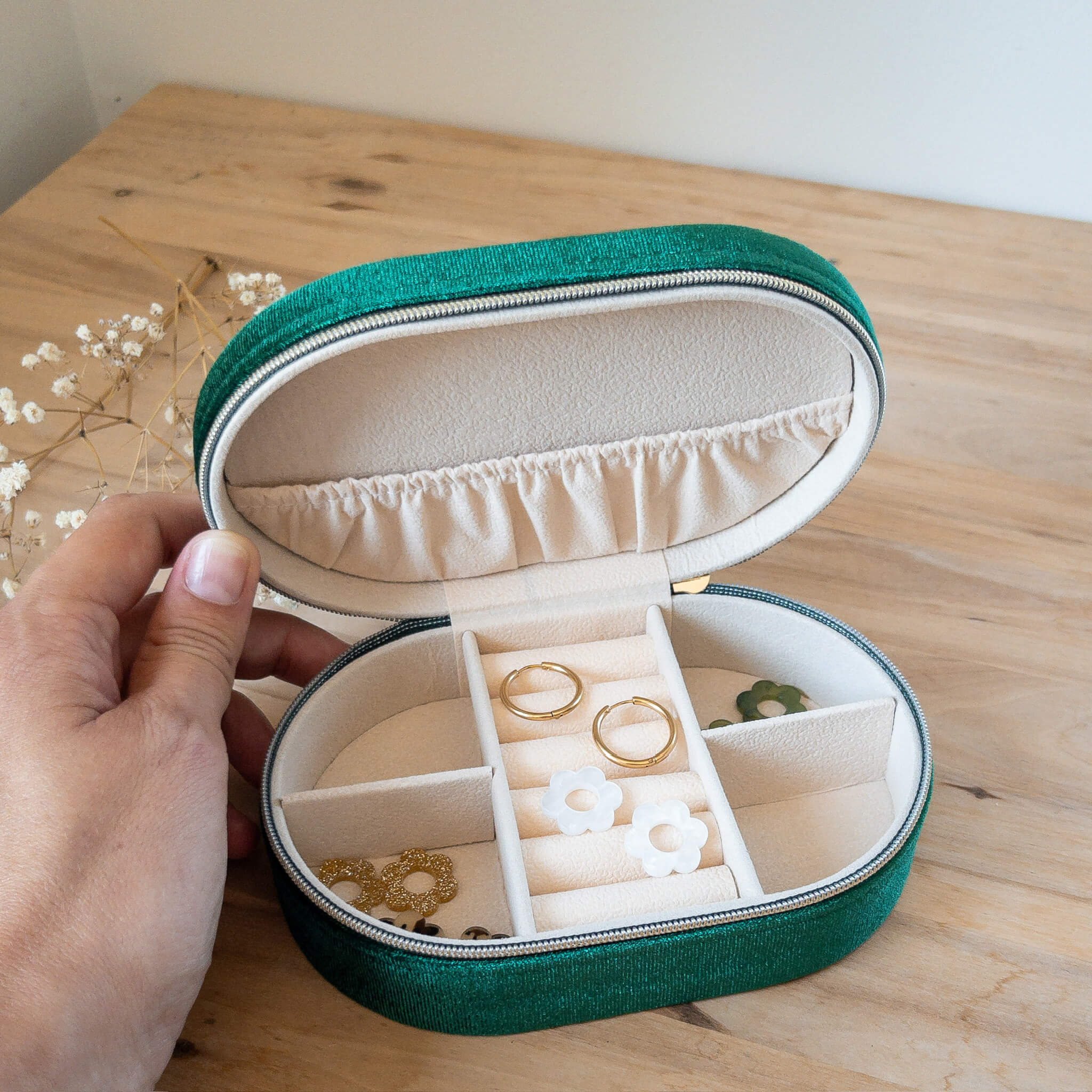 Boite à bijoux ovale en velours - Vert sapin - Numette