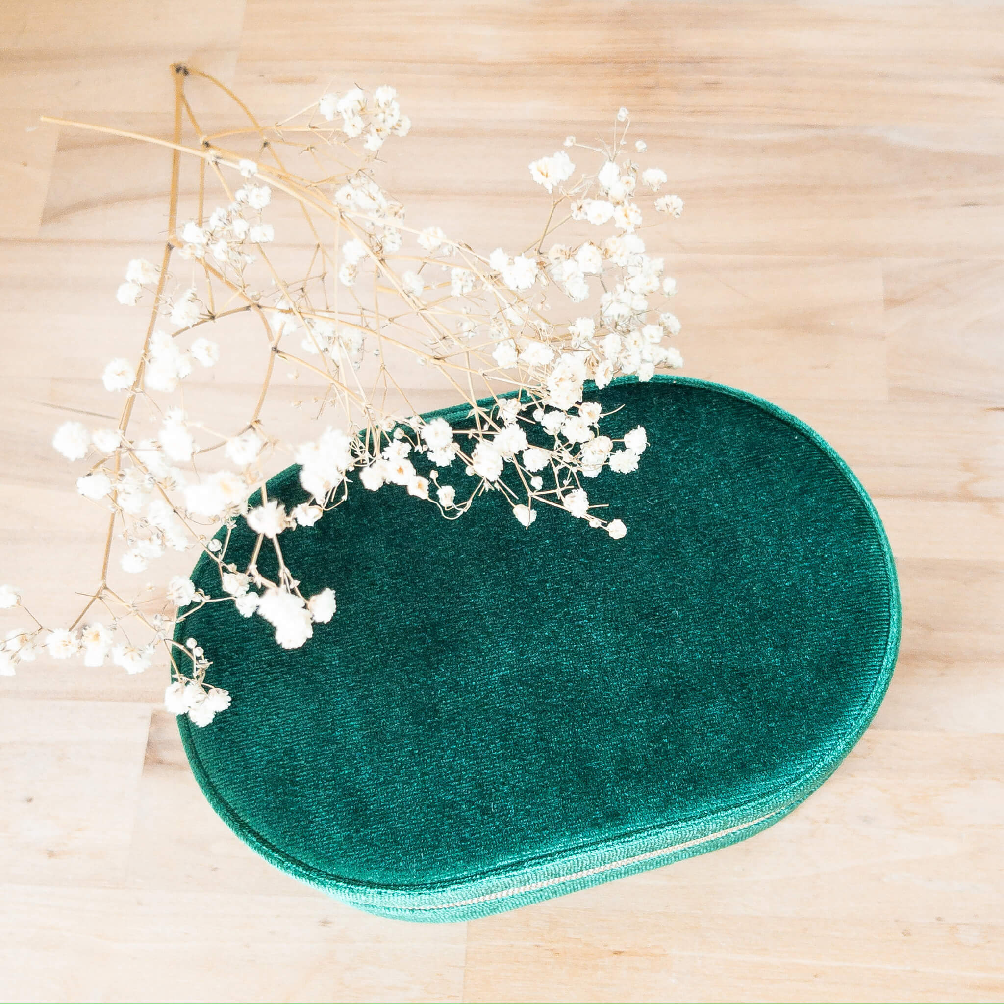 Boite à bijoux ovale en velours - Vert sapin - Numette