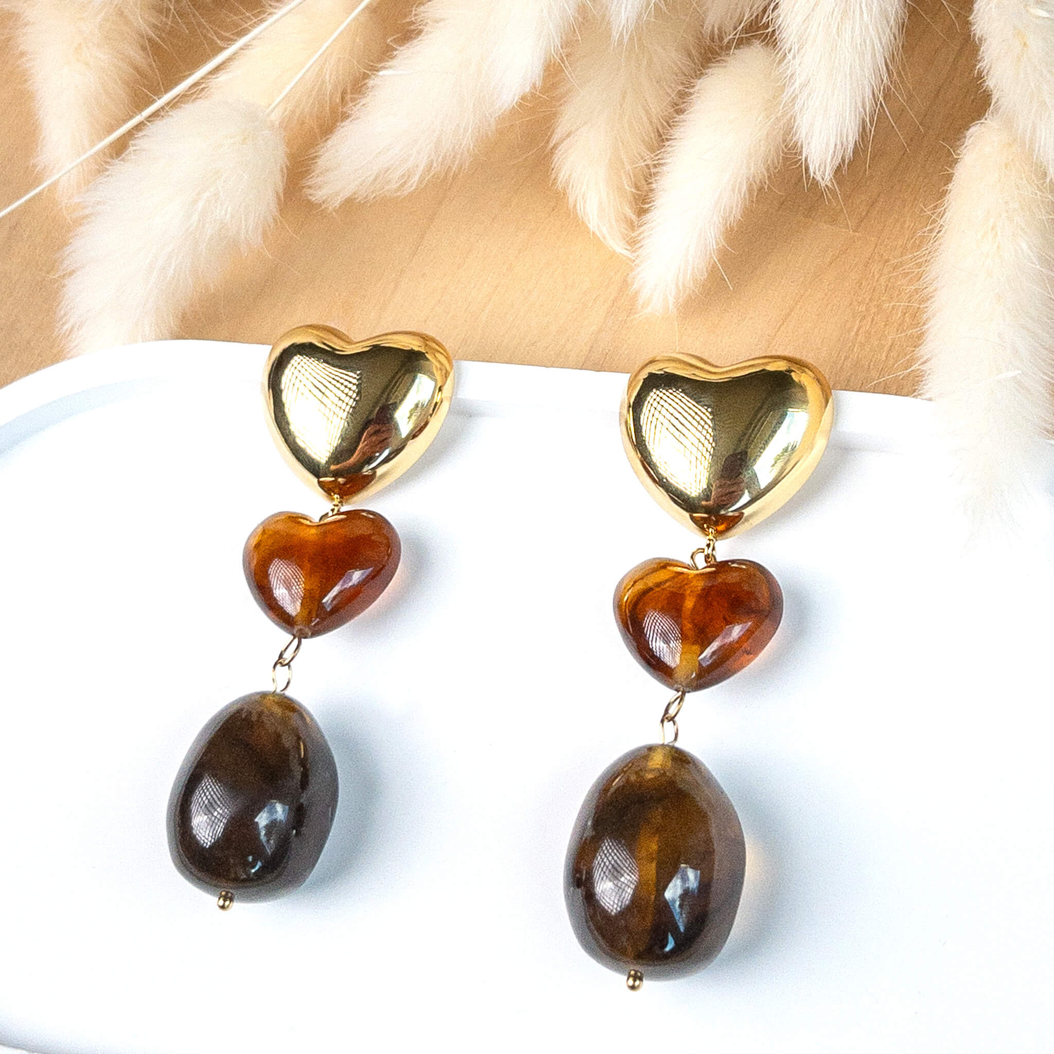 Boucles d'oreilles coeurs et résine Sophia - Ambre