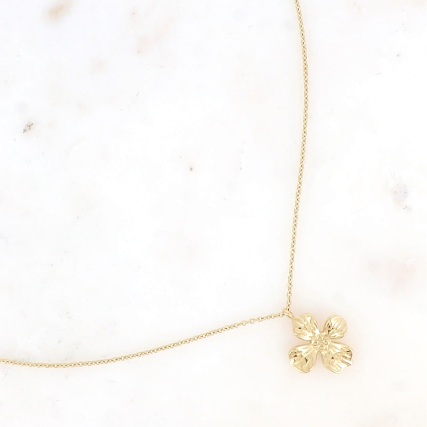 Collier fleur texturée Boris