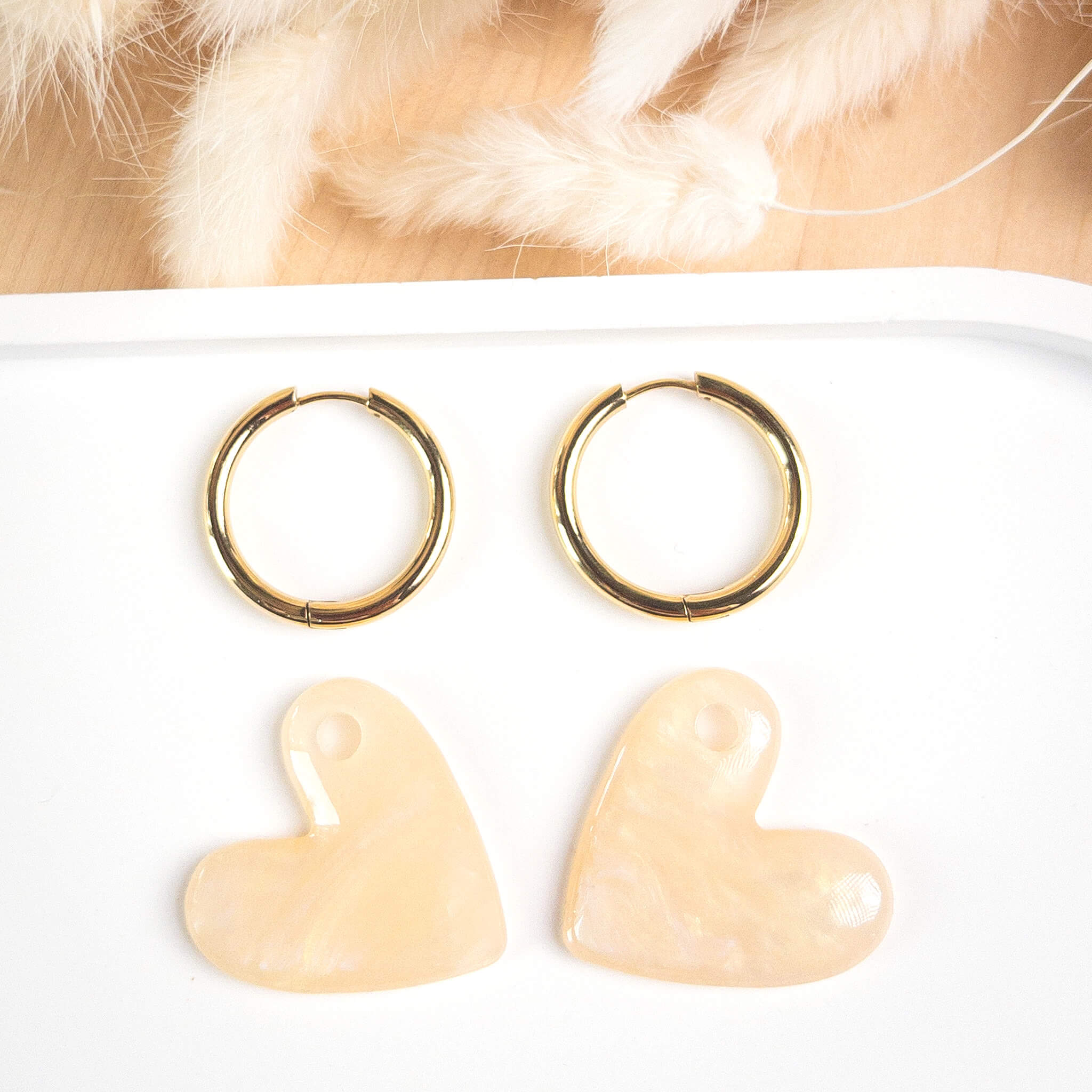 Créoles coeur XL Adriana - Ecru irisé