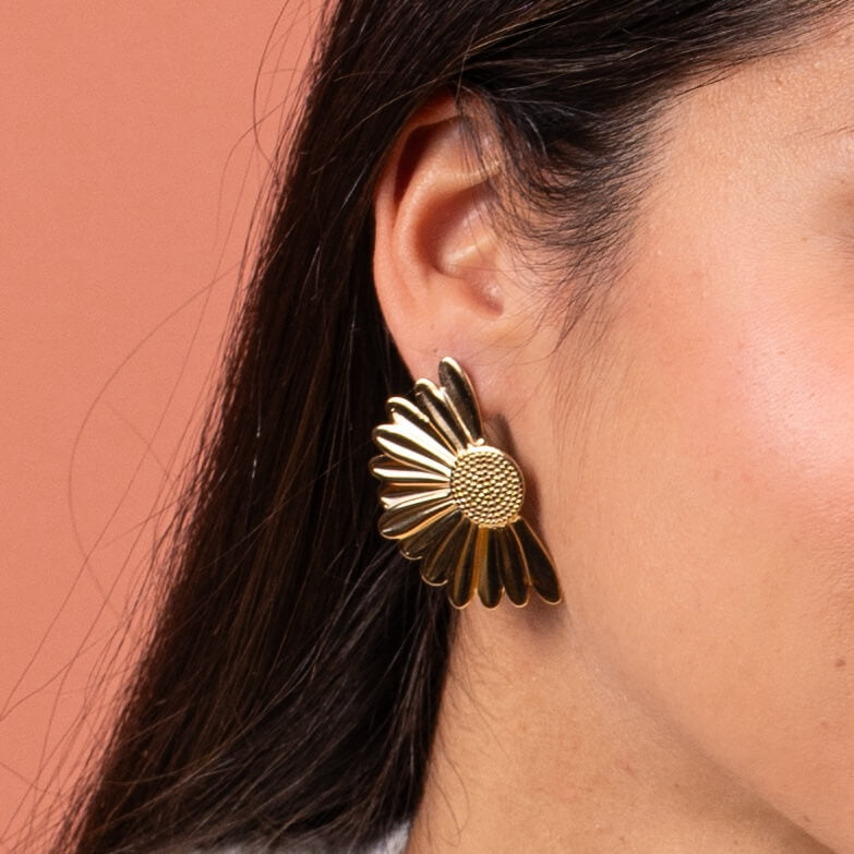Boucles d'oreilles demie-fleur Irina