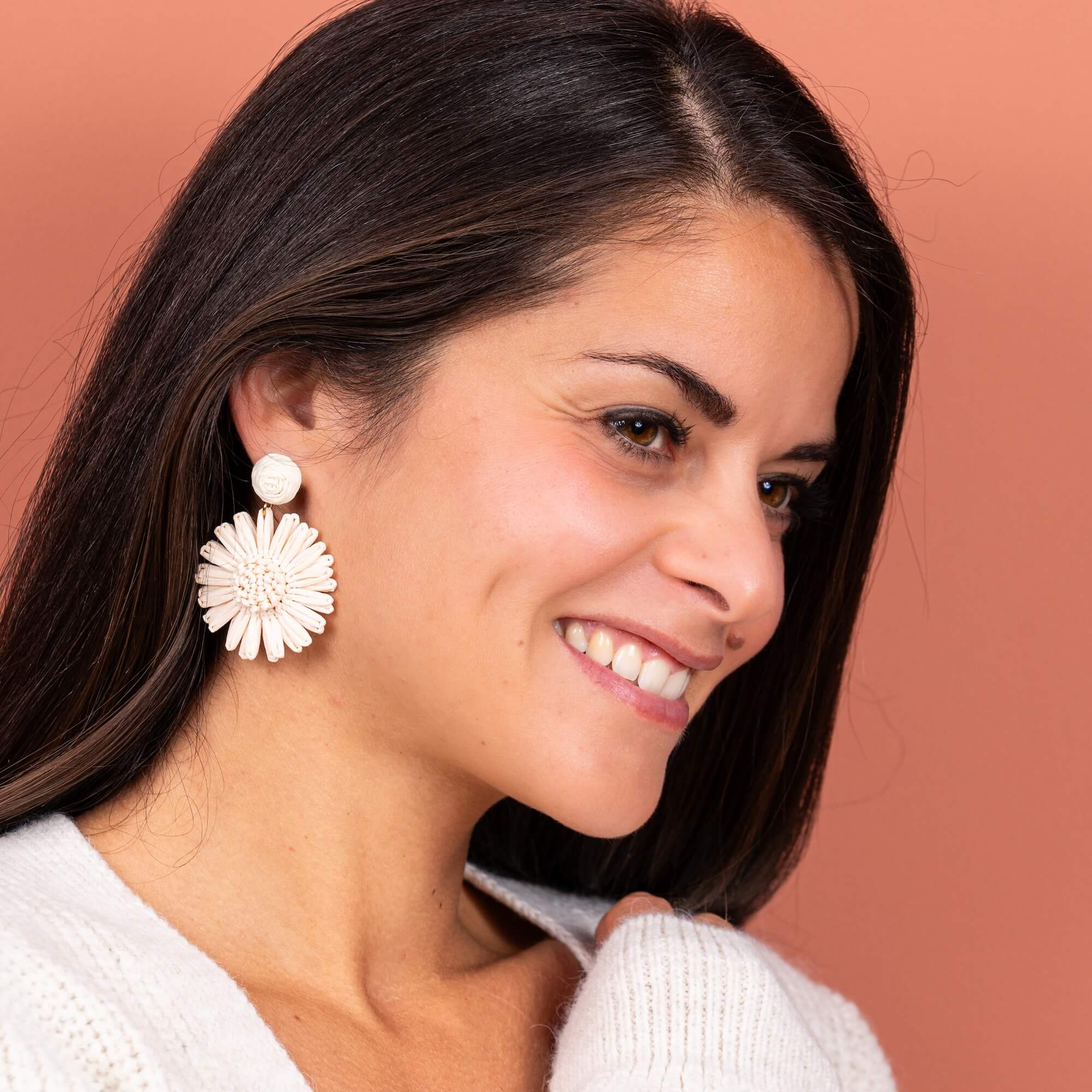 Boucles d'oreilles fleur raphia Isabeau