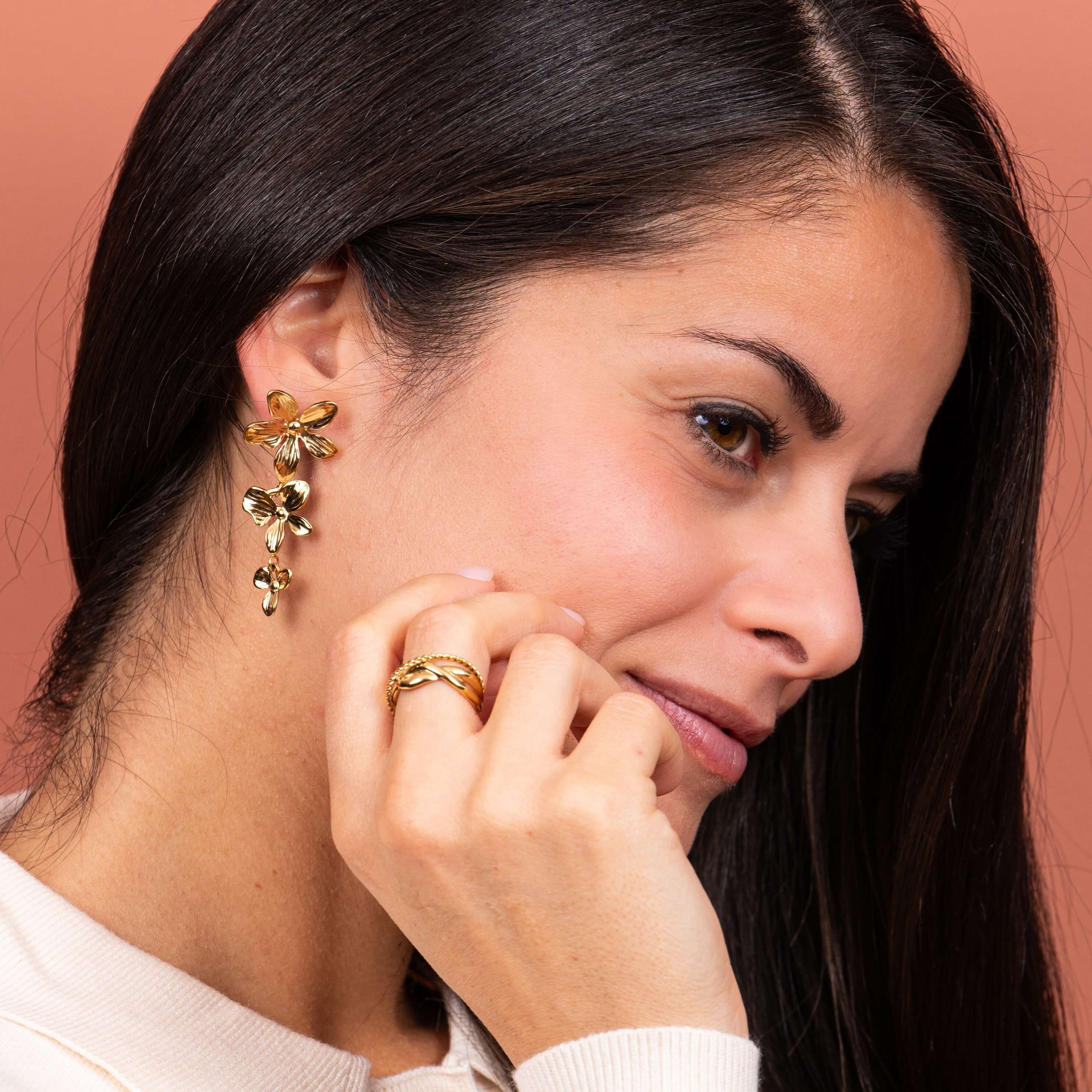 Boucles d'oreilles pendantes fleurs Lola