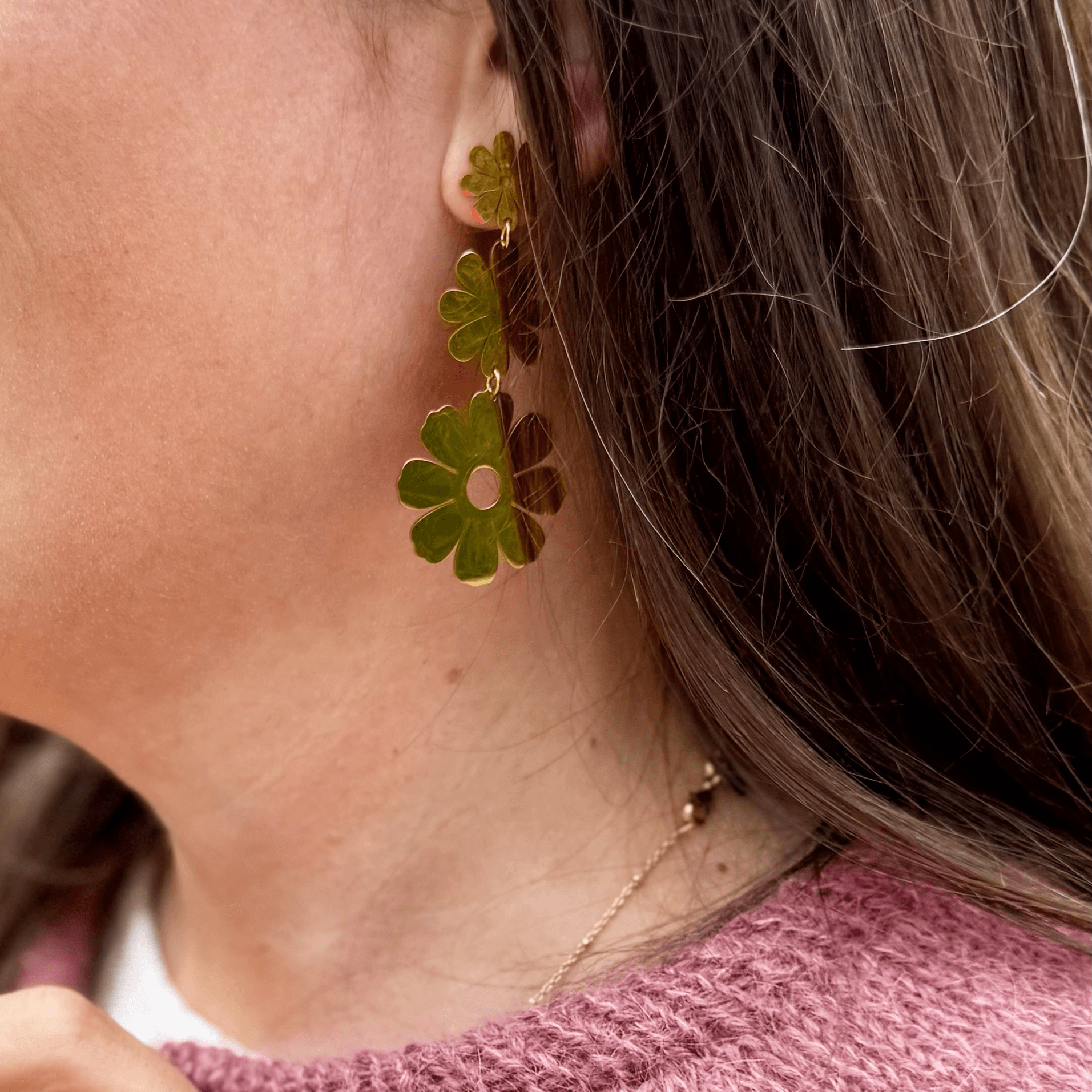 Boucles d'oreilles pendantes fleurs Marguerite - Doré