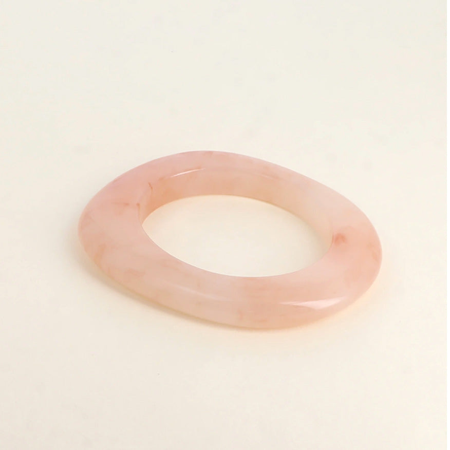 Jonc plat ovale en résine Poudre - Rose