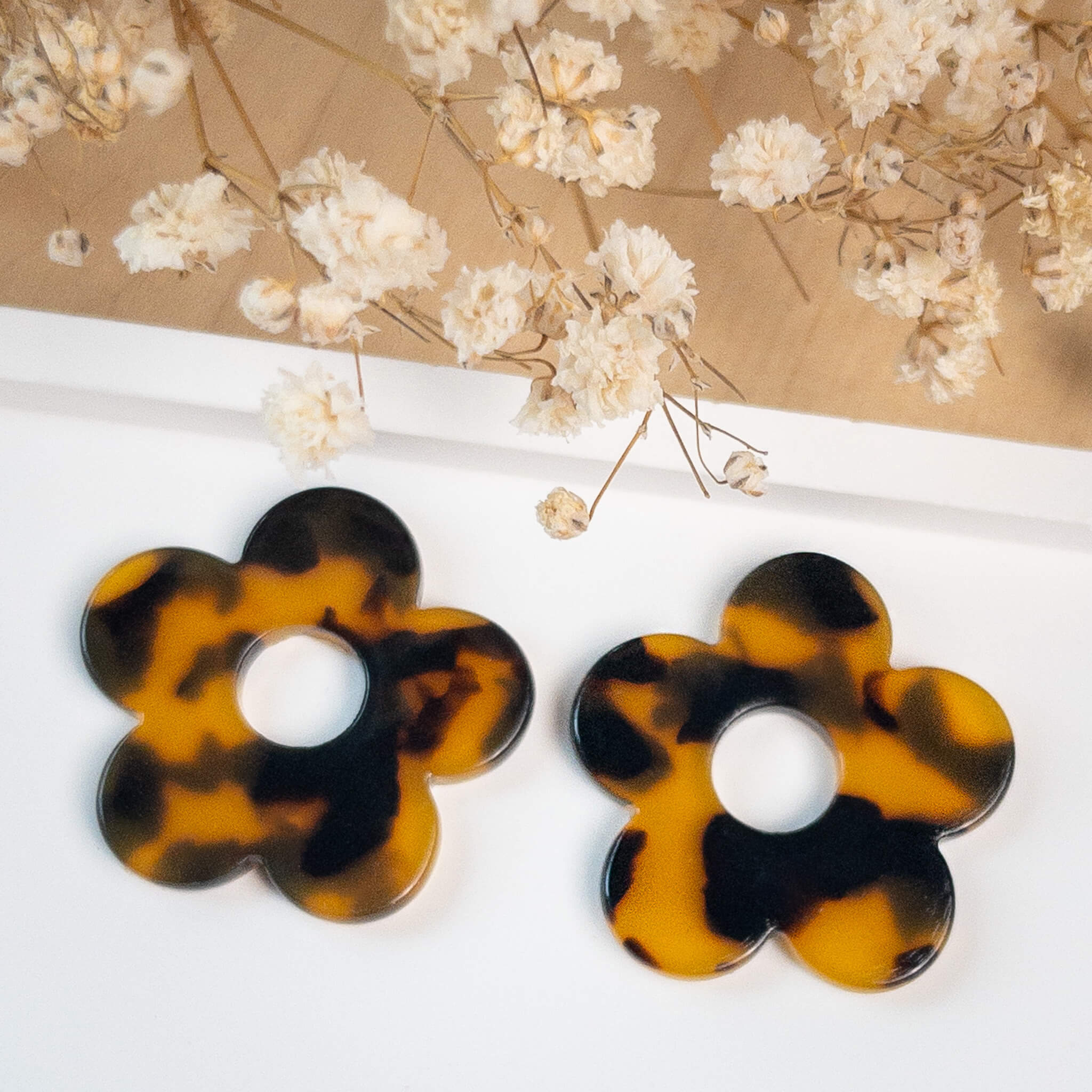 Breloques fleurs Marcelle - Ecaille jaune