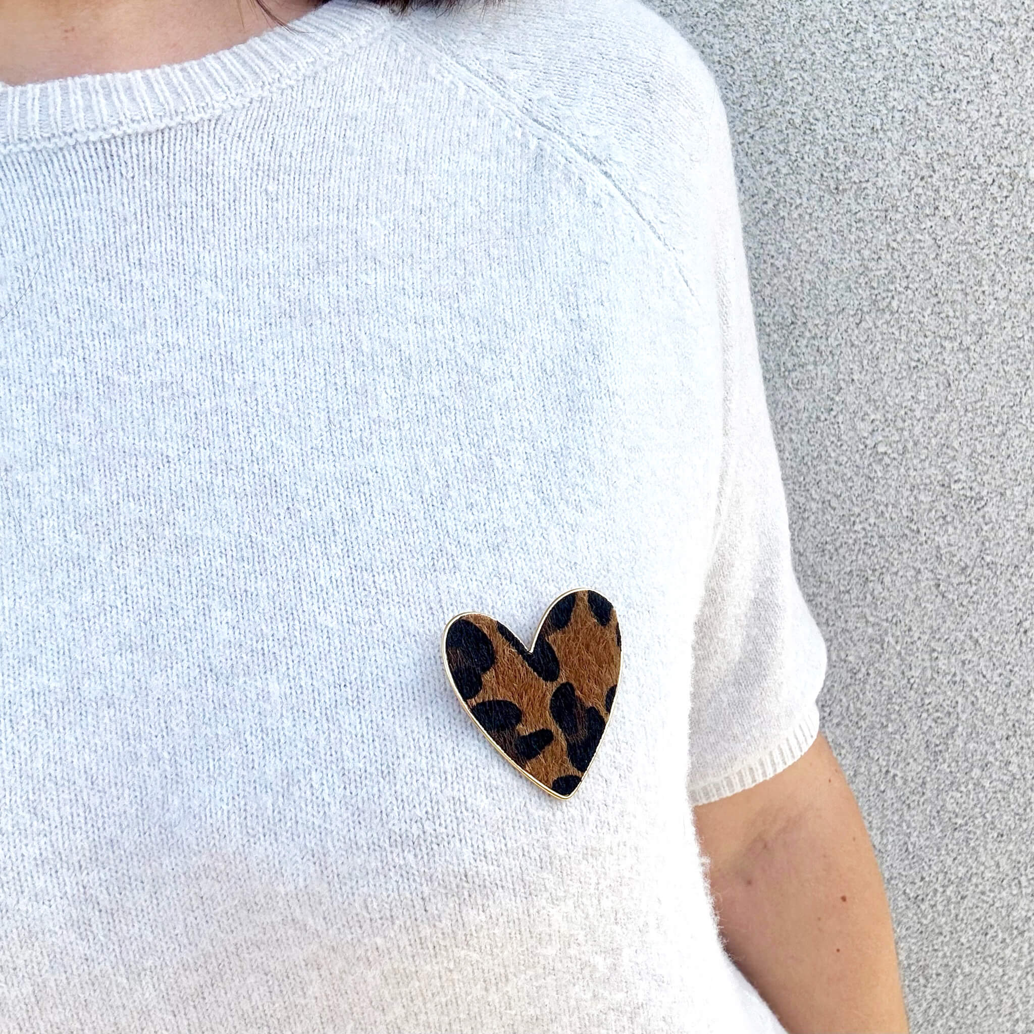 Broche coeur léopard April