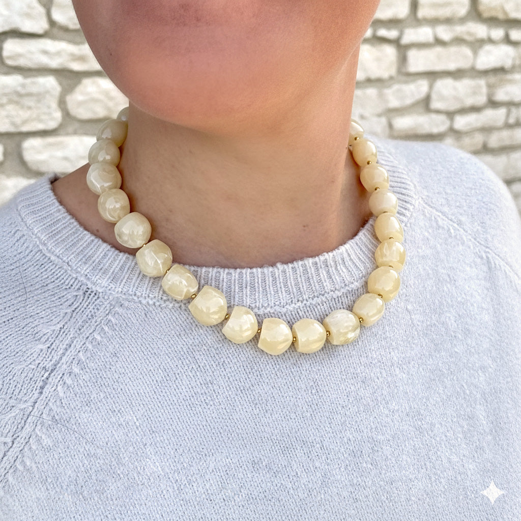 Collier résine Peonia - Vanille
