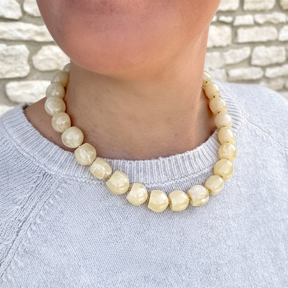 Collier résine Peonia - Vanille